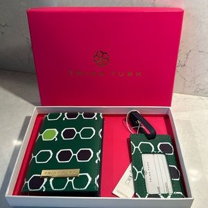 Trina Turk passport holder and luggage tag. NWT and box.